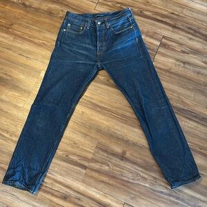 Levi’s “1980s” Selvedge 501s in very good conditions.